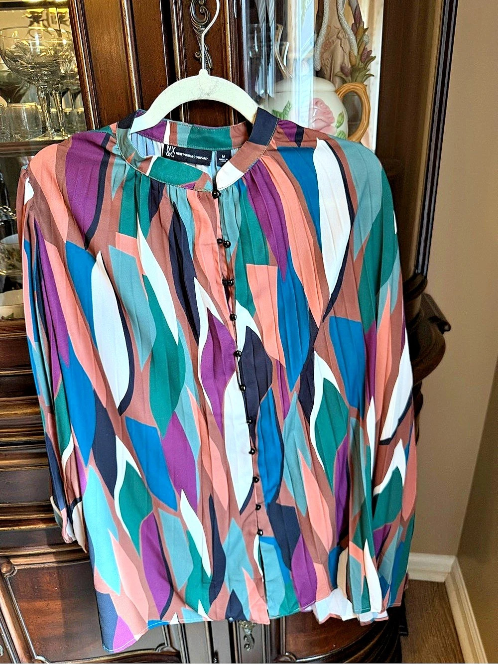 NY&C Abstract Button-Front Blouse in Multicolor Size Medium
